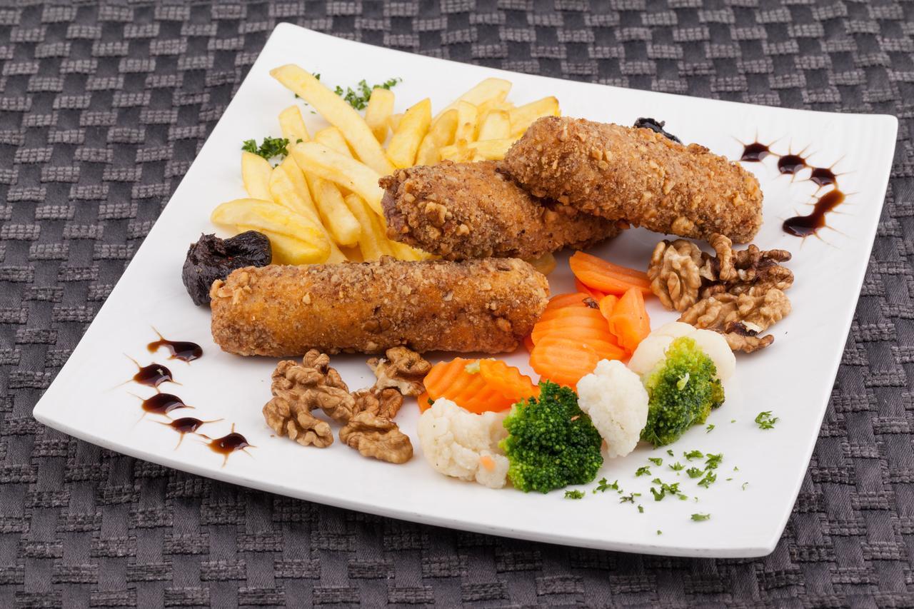 זלאטיבור Hotel And Spa Idila מראה חיצוני תמונה